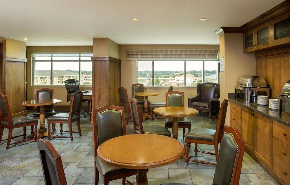 Hotel Delta By Marriott Midwest At The Reed Conference Center 4*