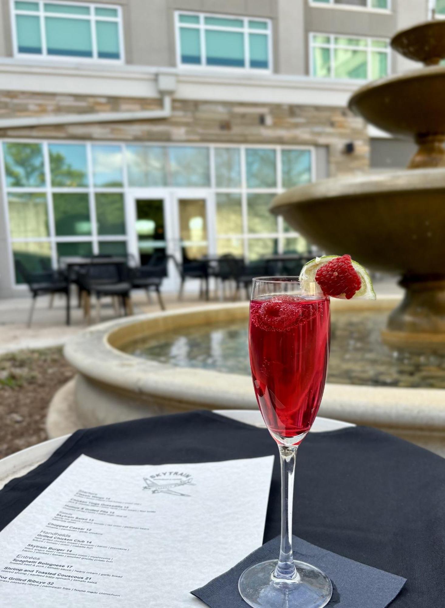 Delta By Marriott Midwest At The Reed Conference Center Hotel